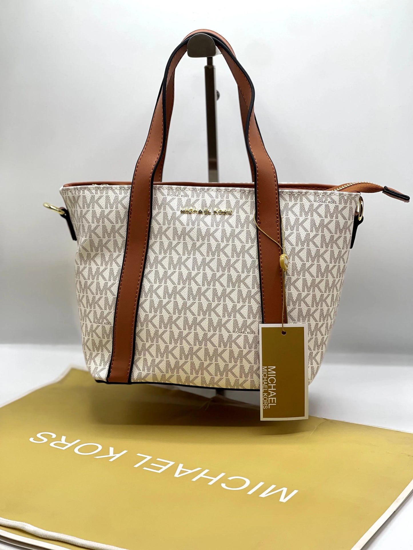 MK-Pratt Small Tote