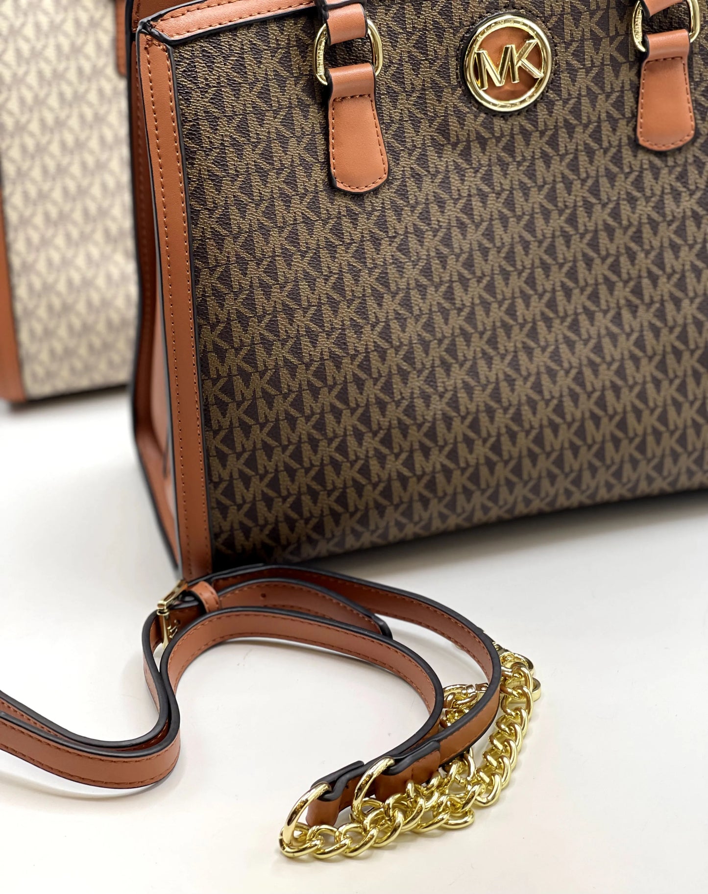 MK kors hand bag