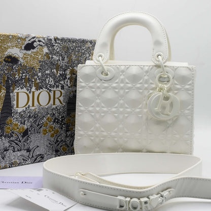 Dior LADY White